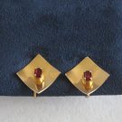 Gold Washed Prong Set Red Garnet Stone Screw Back Earrings Sterling Vintage Jewelry 1950s Gold Washed Prong Set Red Garnet Stone Screw Back Earrings Sterling Vintage Jewelry 1950s