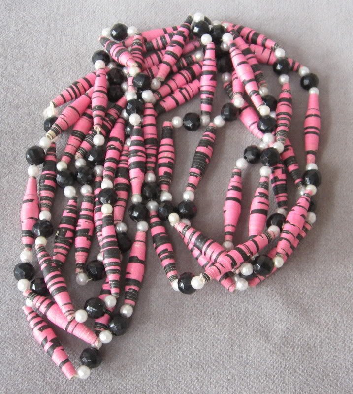 200 Pink Black & White Pearl Loose Beads Various Sizes on Strand Vintage Jewelry 1970s