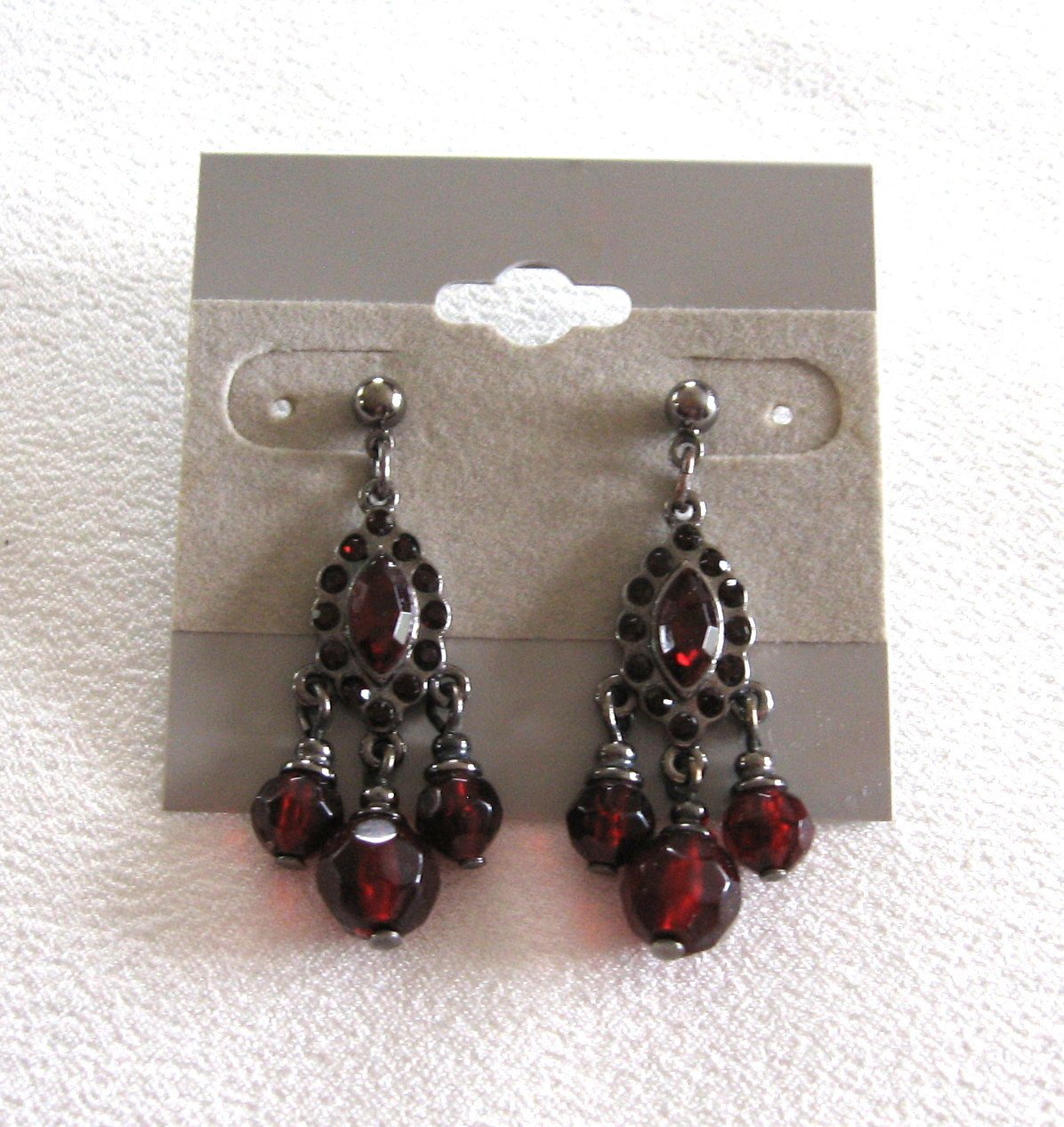 Red Garnet Marquise Dangle Beaded Pierced Earrings Gunmetal Gray Vintage Jewelry