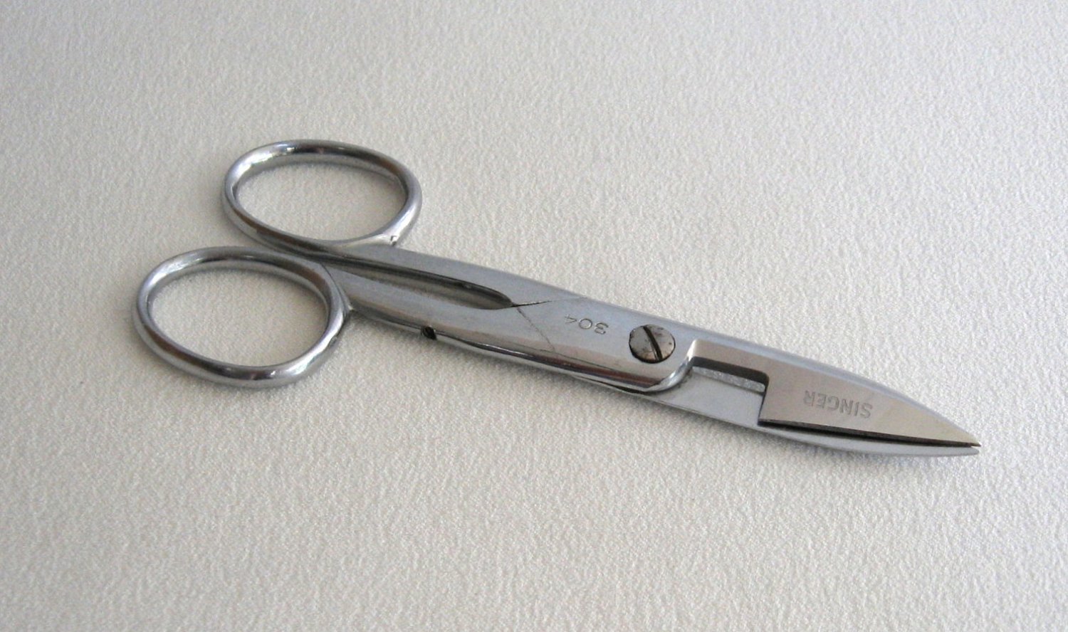 Button Hole Scissors By Singer 304 Made in Germany Vintage Shears