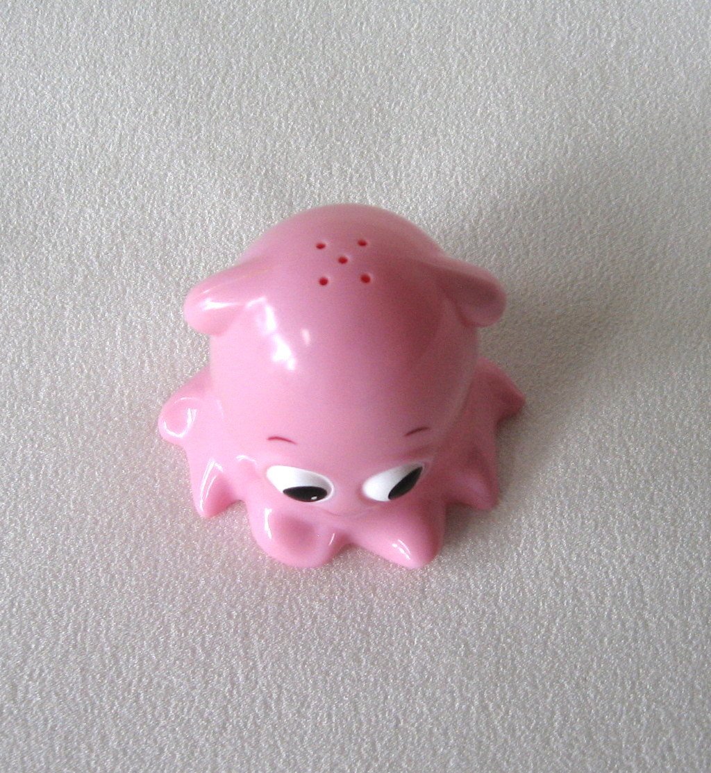 Disney Pixar Finding Nemo Collectible Pearl Pink Octopus Water Toy ...