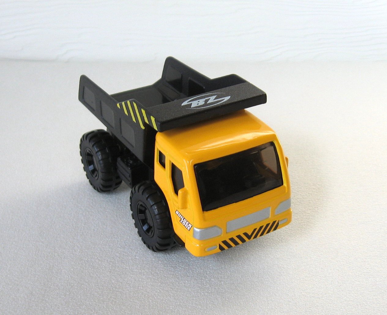 Fresh Metal Builder Zone Dump Truck Toy Boys Children Construction