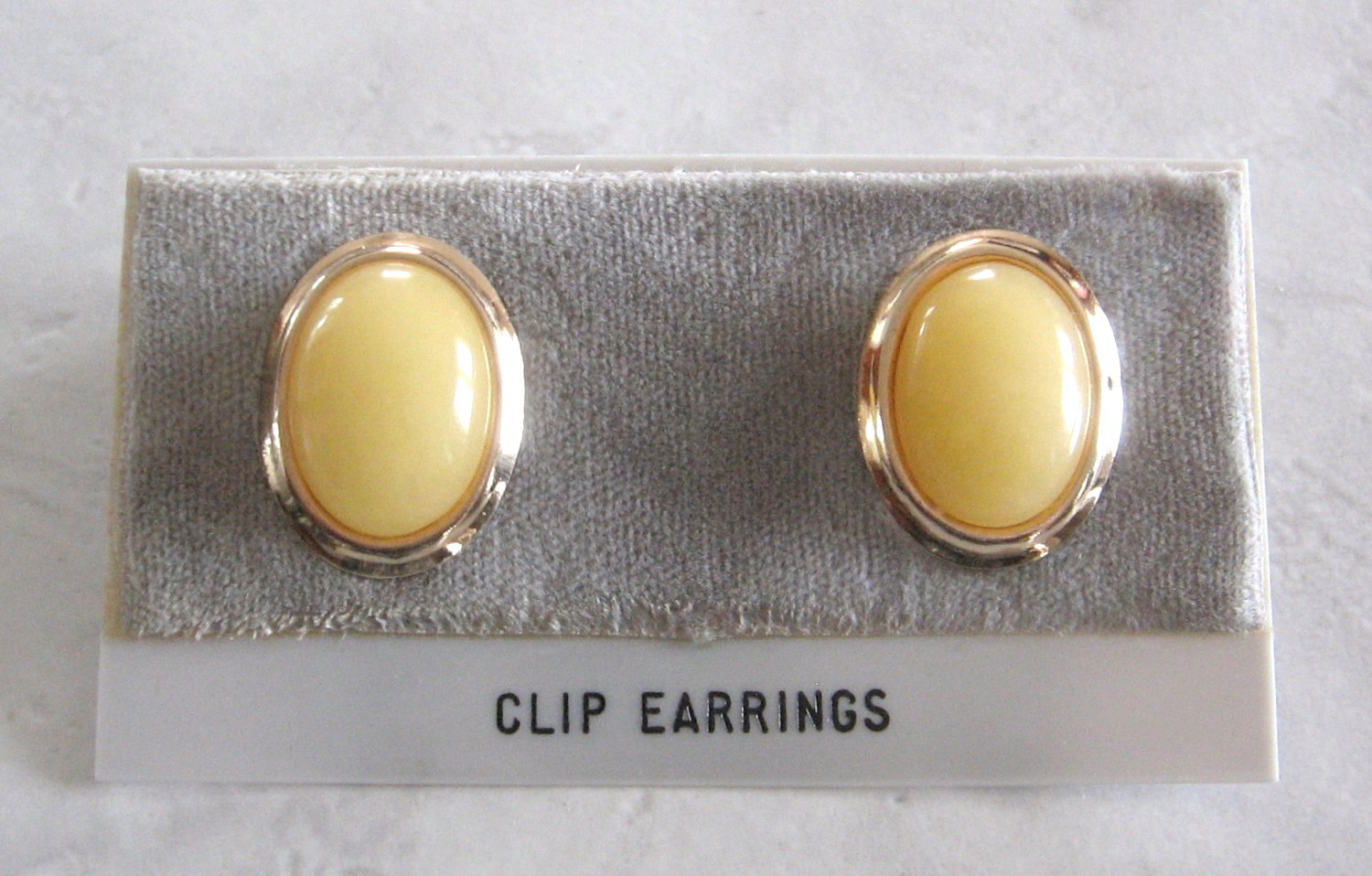 Yellow Oval Stone Cabochon Clip On Earrings 1970's Vintage Jewelry