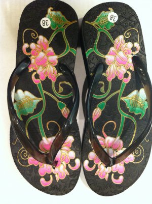 Black Flip Flop Floral design