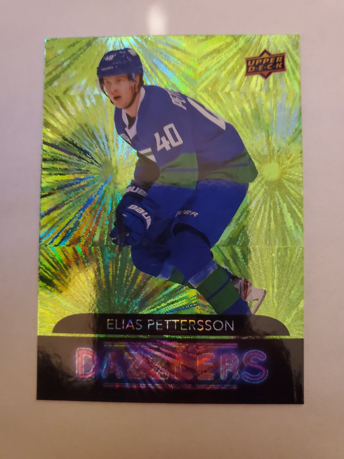 Elias Pettersson 202021 Upper Deck Dazzlers Green Insert Card