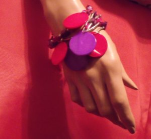 Stretched bracelet