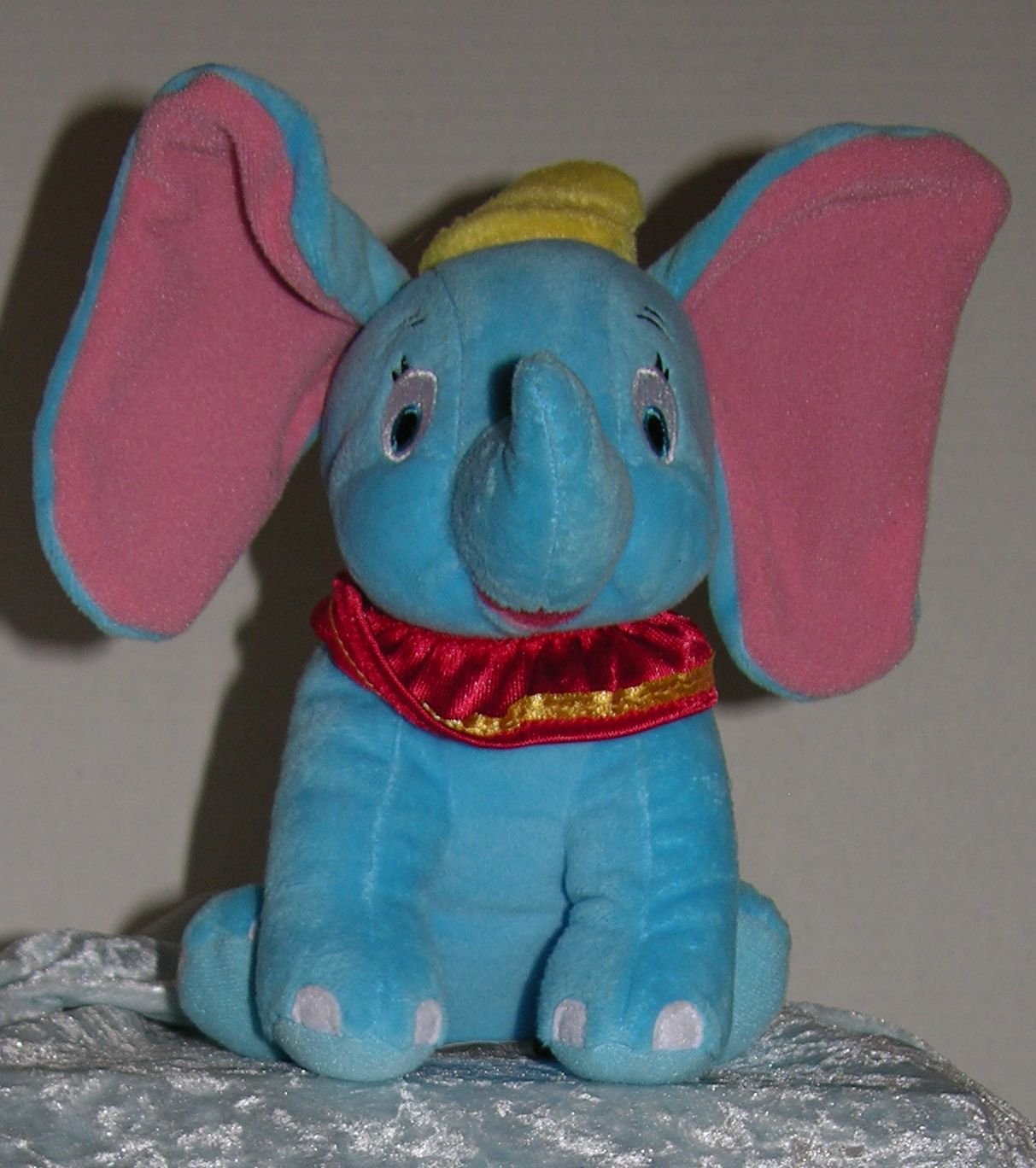 * Disney's Dumbo Soft Plush Toy 7 1/2" Stuffed