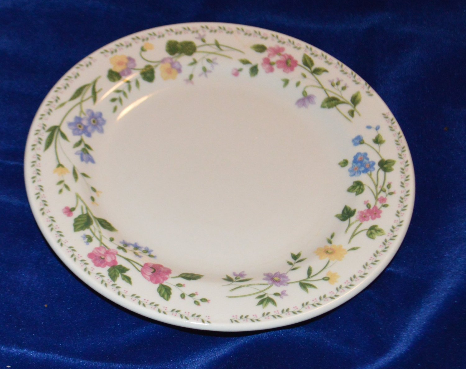 Farberware Stoneware English Garden 225 signed Salad Dessert Plate Dish 1993