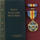 US Defense Distinguished Service medal in case with ribbon bar and lapel pin US Defense Distinguished Service medal in case with ribbon bar and lapel pin