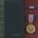 US Soldiers medal in case with ribbon bar and lapel pin US Soldiers medal in case with ribbon bar and lapel pin