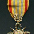 Vietnam Honor medal 1st Class with ribbon bar Vietnam Honor medal 1st Class with ribbon bar