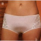 Shiny nylon boy short with venice embroidery