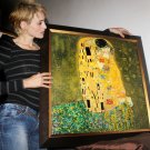 The Kiss, oil painting on canvas gold lieaf demonstrate a concern for eros