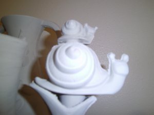 In11 Snails Plant Tender
