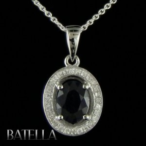 1.45 Carats Black Sapphire Gemstones & White Zircons Sterling Silver 925 Pendant