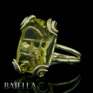 19.30 Carat Radiant Yellow Citrine VVS EX Gemstone Cocktail Ring 14K Yellow Gold