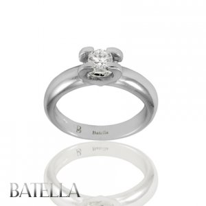 0.25 Ct F/SI1 EX Natural Round Solitaire Diamond Engagement Ring 18k White Gold