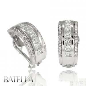 2.33 Ct D E/VVS2 VS1 Princess, Round Cut Diamonds Hoop Huggie Earrings 18k Gold