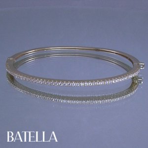1.75 Ct E-F/VVS1-VVS2 EX Cut Round Diamonds Bangle Bracelet 14 Yellow Gold. Lady