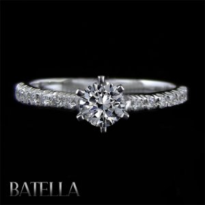 Certified 0.70 Carats D/VS2 Diamond Engagement Ring 18K White Gold Women