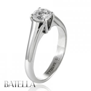 0.70 Ct I/SI2 EX Natural Round Diamond Solitaire Engagement Ring 18k White Gold