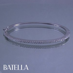 0.65 Ct E-F/VVS1-VVS2 EX Cut Round Diamonds Bangle Bracelet 14 White Gold Ladies