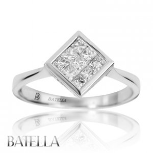 0.50 Carats E-F/VVS2-VS1 Princess Invisible Setting Diamonds Ring 18k White Gold