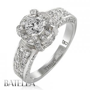 1.36 Carat G/VVS2 Round Diamonds Engagement Ring 18k White Gold. Halo Setting
