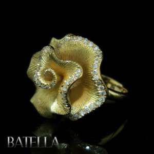 .30 Ct VVS2 VS1 Real Natural Round Cut Diamonds Pave Flower Ring 18k Yellow Gold