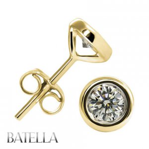 0.56 Ct I J VVS1 VVS2 Round Diamond Stud Earrings 18k Yellow Gold Set In Bezel