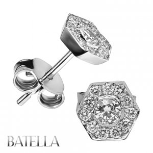 0.44 Ct E-F/VVS1-VVS2 Natural Round Diamonds Stud Earrings 18k White Gold Bezel