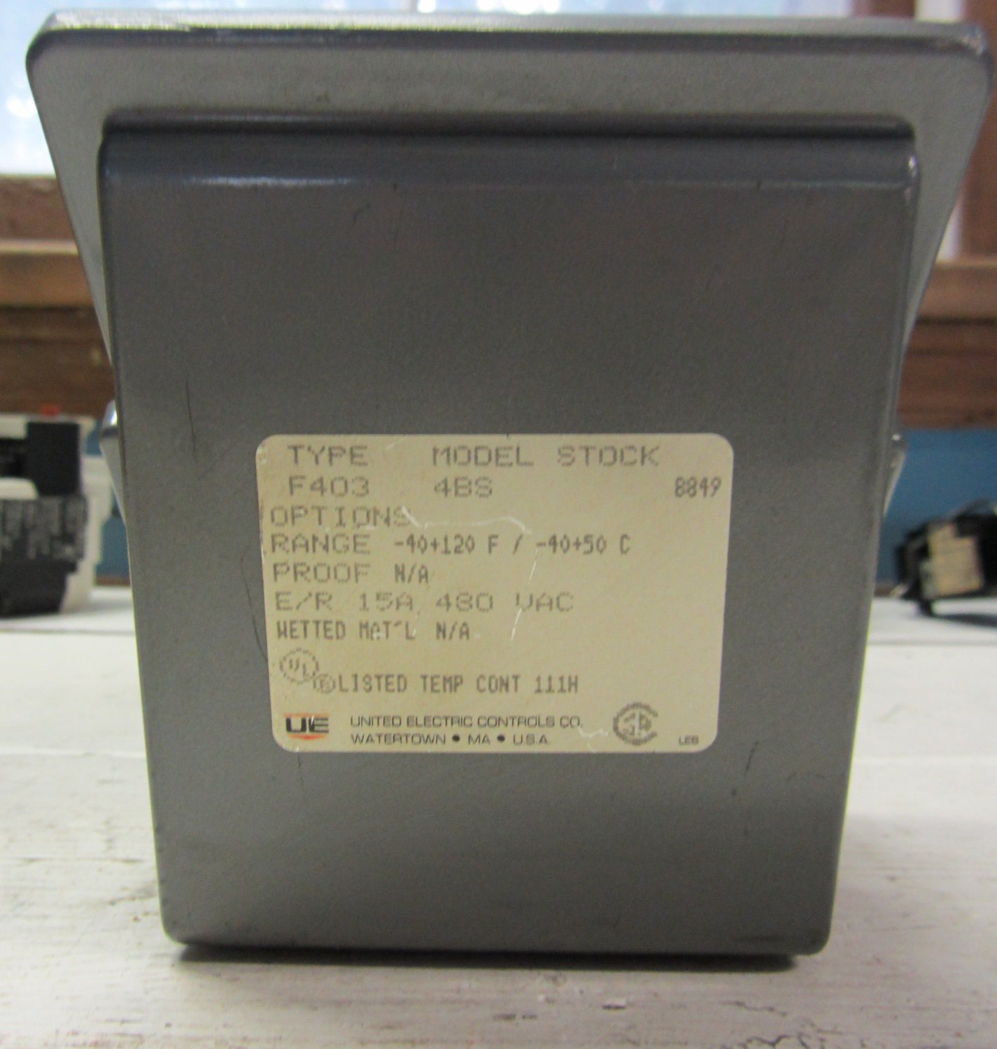United Electric Controls F4034BS Temperature Control 15 Amp 480 VAC