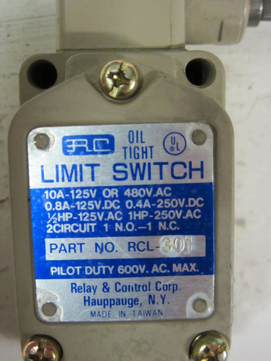 RC RCL301 Limit Switch 1 NO 1 NC Contact pilot duty 600v ac max new