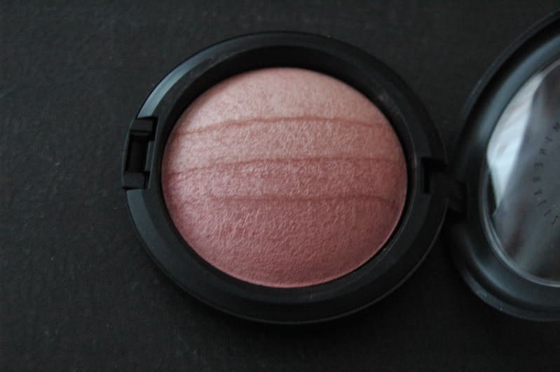 Mac Cosmetics Mineralize SkinFinish BLONDE NIB