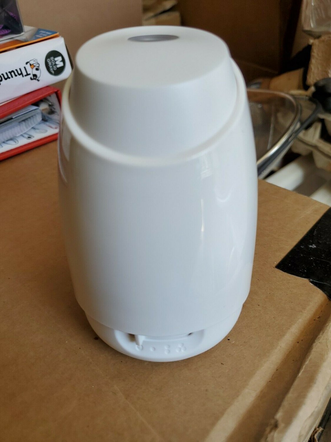 Air Wick Essential Mist machine, Essential Oil Diffuser Battery operated