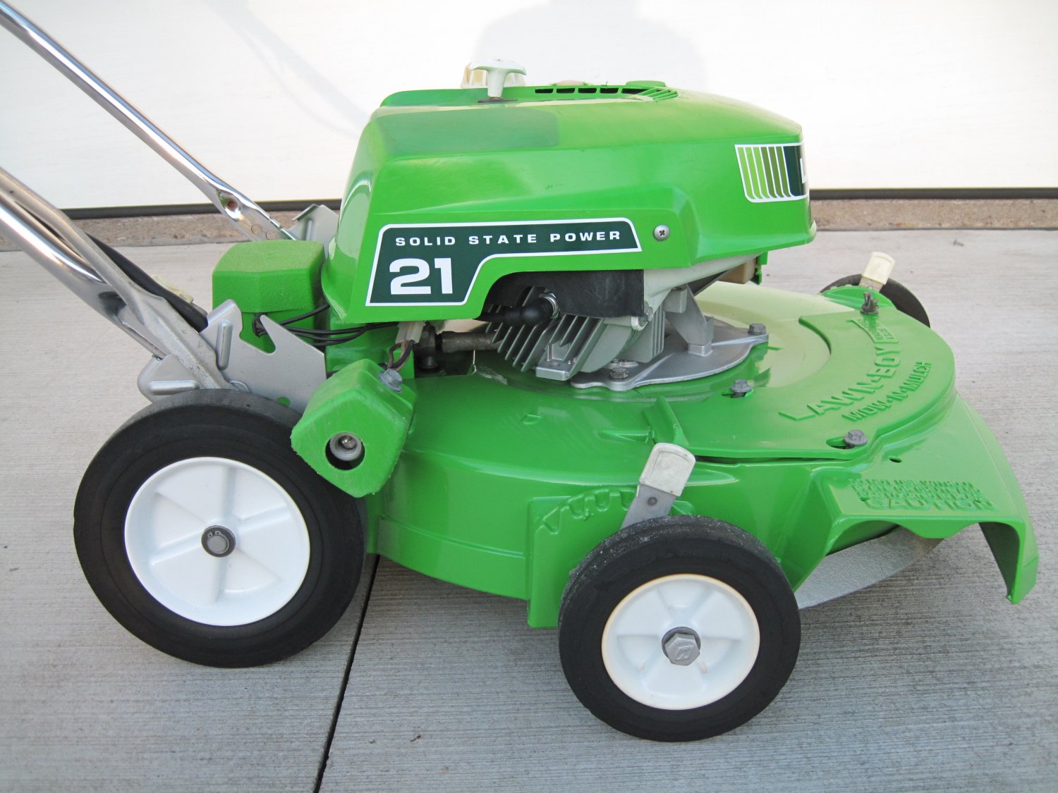 LawnBoy 8238AE 21" Self Propel Lawn Mower OMC F Engine 0856