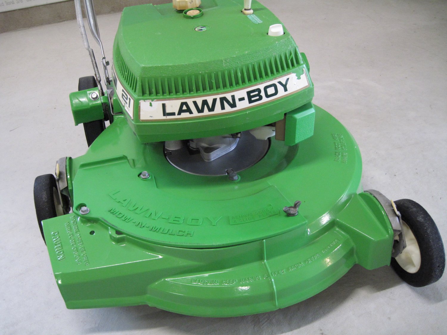 LawnBoy 8234AE 21" Self Propel Lawn Mower OMC D641 Engine 4377