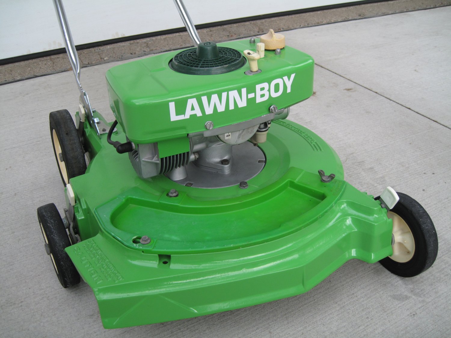 Lawn Boy Model 5024 19 Bricktop Lawn Mower lawn-boy-model-5024-19-bricktop-lawn-mower
