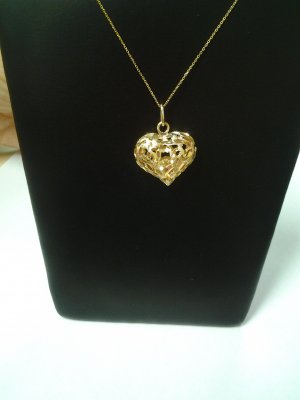 14k solid gold filigree pendant