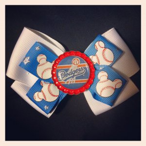 Dodger Mickey Bow
