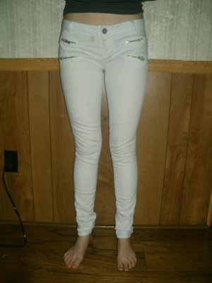 Almost Famous; White Skinny Jeans; Girls Size 5