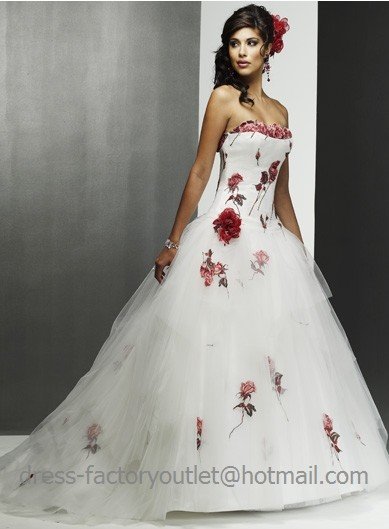 White wedding dress outlet with red roses