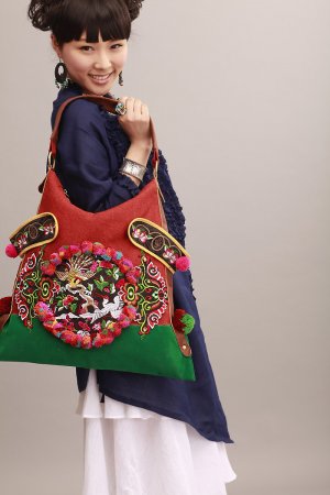 Guduo 2012 - 06 "Crane Dancing" Handmade Embroidered Brocade Messenger Shoulder Bag