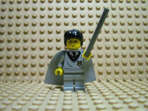 LEGO Harry Potter Minifigure ~ Harry Wand Cape Gray