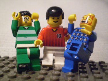 1010] LEGO Minifigure ~ Three Soccer Players ~ Sports City Town