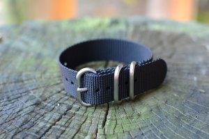 G10 Nato Strap Solid Black Watch Nylon Band Brand New 22mm, Brushed Buckle