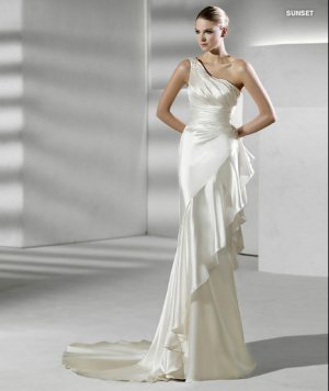 Designer sweetheart one-shoulder satin wedding dress V0092