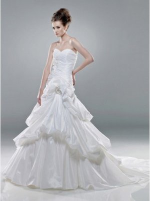 Hot sale handmade flower designer satin wedding dress S0007