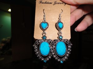 dangle earrings