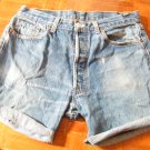 !!!FREE SHIPPING!!! LEVI'S 501cut off jean 32x3 inch.